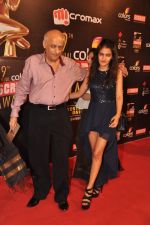 Mukesh Bhatt at Screen Awards red carpet in Mumbai on 12th Jan 2013 (288).JPG